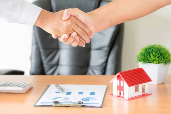 công chứng mua bán nhà đất người Việt Nam định cư nước ngoài