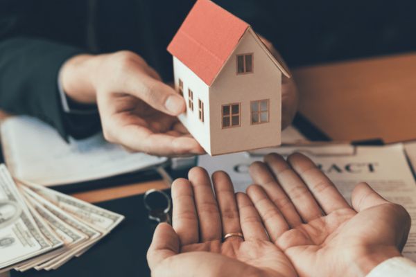 trách nhiệm công chứng viên