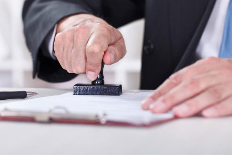 công chứng bản dịch đánh giá rủi ro