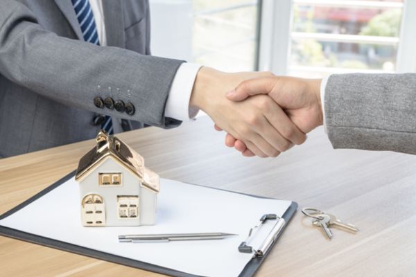 Người đại diện ký hợp đồng