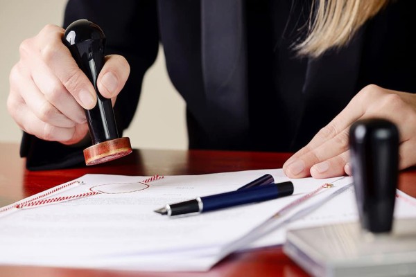 Đăng tin sai sự thật