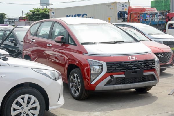 Mua xe trong nước và xe nhập khẩu Khác biệt pháp lý