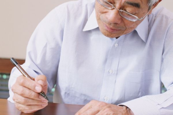 Có thể lập di chúc qua đại diện được không?