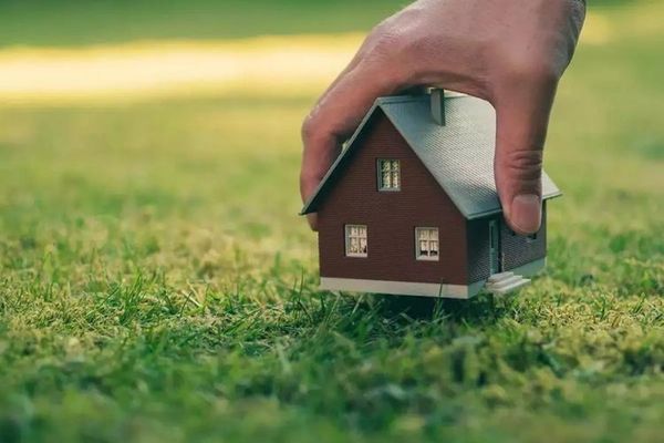Quyền của vợ và chồng với tài sản trong trường hợp bị kê biên